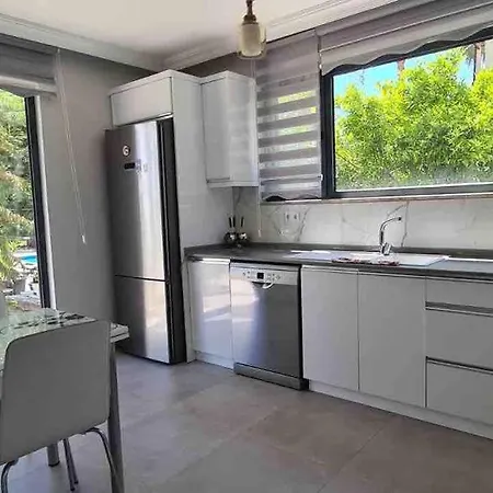 Luxurious In The Heart Of Goecek فندق